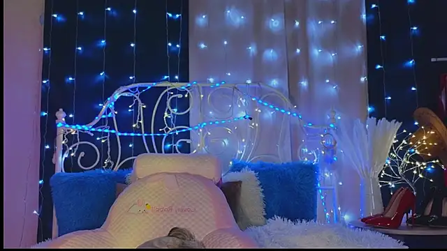 Funny Bunny online show from January 2025 01:04:01 AM