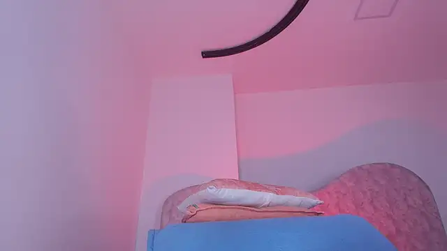 naomi kyse online show from June 2026 03:25:01 AM