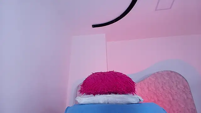 naomi kyse online show from July 2026 03:10:02 AM