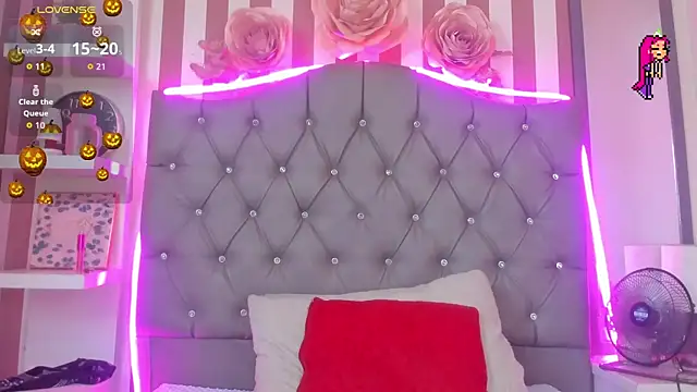 Star-Fire online show from October 2025 08:42:01 PM