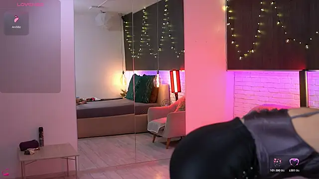 CindeFucknRella online show from July 2026 05:05:01 AM