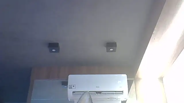 Skinny-Kitten online show from December 2025 07:33:02 PM