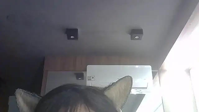 Skinny-Kitten online show from July 2026 10:07:01 AM