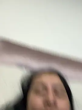 Abril Luv online show from April 2026 01:42:02 AM