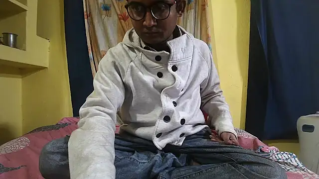 Snapshot of Cute_boy2000 chatting on January 2025 01:26:01 AM Cute boy2000 online show from January 2025 01:26:01 AM