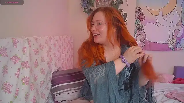 FluffyRainbowKity online show from December 2025 11:14:02 AM