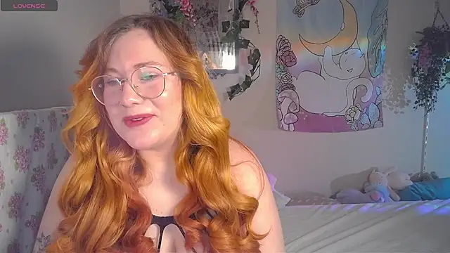 Snapshot of FluffyRainbowKity chatting on February 2026 09:32:01 AM FluffyRainbowKity online show from February 2026 09:32:01 AM