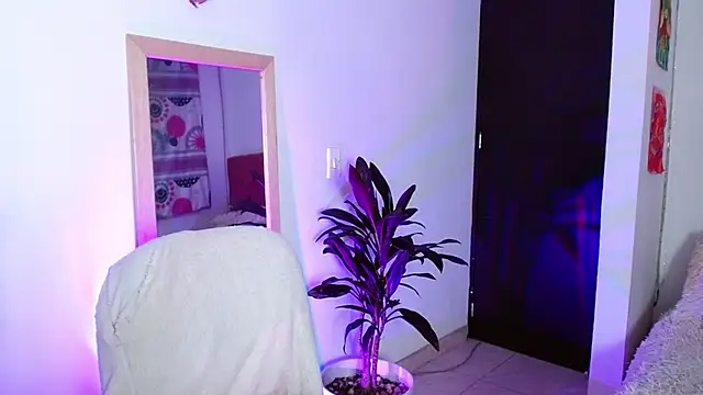 alisseallie online show from March 2025 11:25:01 PM