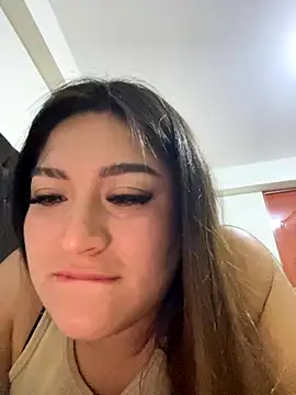 LuceroRm online show from October 2025 06:21:01 AM