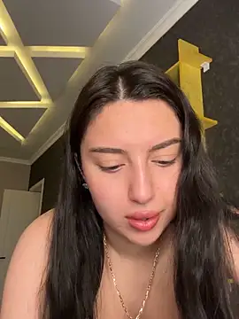 Snapshot of Tasty_Nora chatting on May 2026 04:39:01 AM Tasty Nora online show from May 2026 04:39:01 AM