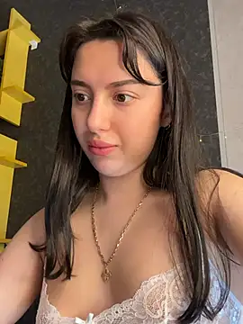 Snapshot of Tasty_Nora chatting on May 2026 05:27:02 AM Tasty Nora online show from May 2026 05:27:02 AM