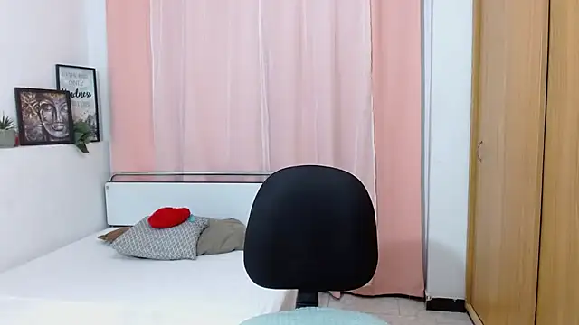 nickyCollins online show from October 2025 11:40:02 AM