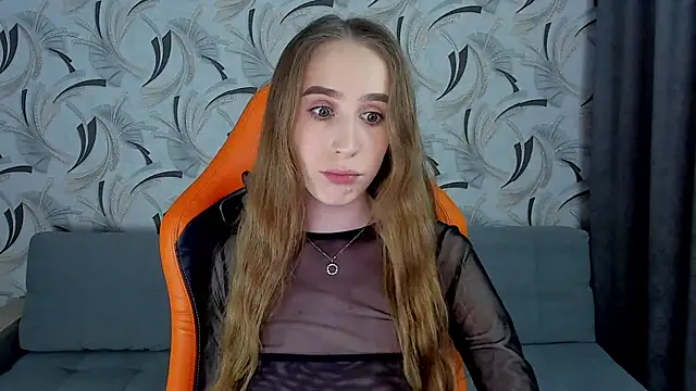 Snapshot of _mira_cle_ chatting on February 2025 11:06:02 PM mira cle online show from February 2025 11:06:02 PM