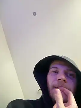Z1uk online show from June 2026 02:37:02 PM