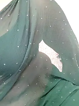 ANGE-MOU online show from October 2025 01:25:01 AM