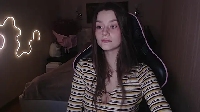 jeann elsaa online show from December 2024 11:36:01 PM