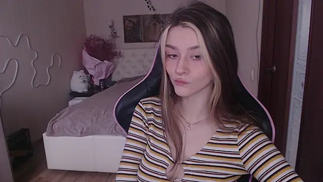 jeann elsaa online show from March 2025 07:08:02 AM