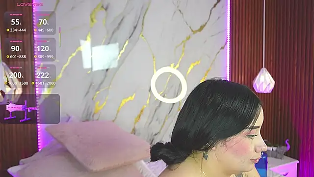 haylie  online show from February 2025 03:37:01 AM