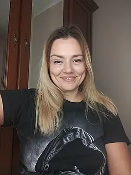 KrissSexi online show from October 2025 06:20:02 PM