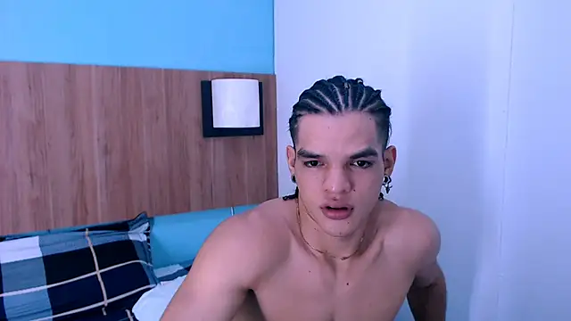 Snapshot of AlbertBernal69 chatting on January 2025 08:11:02 AM AlbertBernal69 online show from January 2025 08:11:02 AM