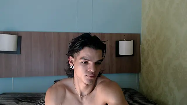 Snapshot of AlbertBernal69 chatting on February 2025 09:00:02 AM AlbertBernal69 online show from February 2025 09:00:02 AM