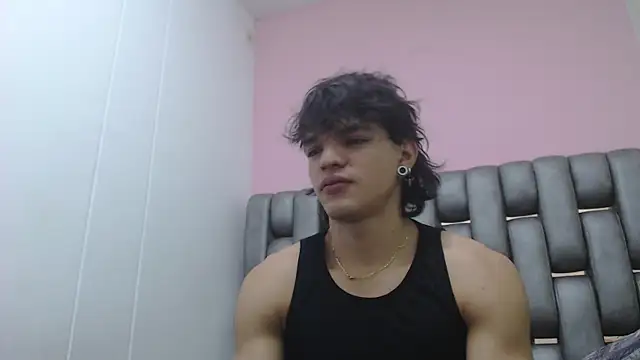 Snapshot of AlbertBernal69 chatting on March 2025 02:23:02 AM AlbertBernal69 online show from March 2025 02:23:02 AM