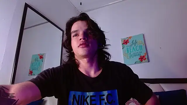 Snapshot of AlbertBernal69 chatting on September 2025 02:00:01 AM AlbertBernal69 online show from September 2025 02:00:01 AM