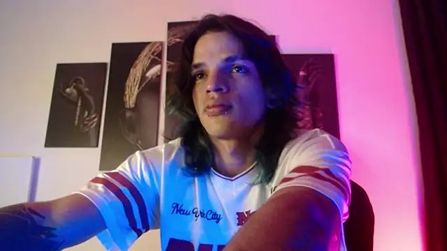 Snapshot of AlbertBernal69 chatting on November 2025 03:49:02 AM AlbertBernal69 online show from November 2025 03:49:02 AM