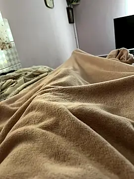 mihaixxx1 online show from October 2025 01:46:02 PM