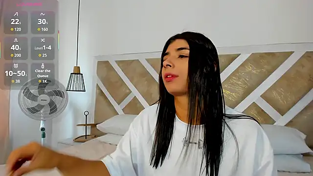 ZiaCalifa online show from March 2026 02:39:02 PM