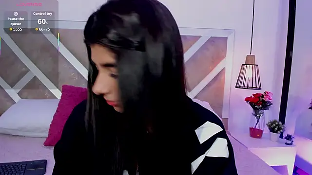 ZiaCalifa online show from April 2026 12:22:02 PM