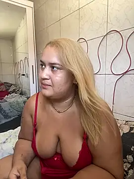 Snapshot of MinaBoss chatting on February 2025 02:02:01 PM MinaBoss online show from February 2025 02:02:01 PM