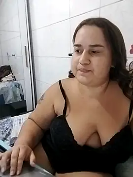 Snapshot of MinaBoss chatting on October 2025 02:50:02 AM MinaBoss online show from October 2025 02:50:02 AM