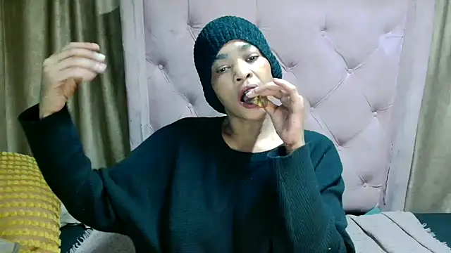 AFRICANGODDESSXXX online show from April 2026 09:23:02 PM