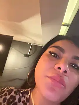 Insane Issa online show from December 2024 10:19:01 PM