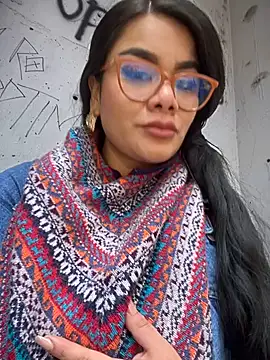 Insane Issa online show from January 2025 07:24:01 PM