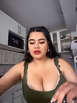 Insane Issa online show from January 2025 06:54:02 PM