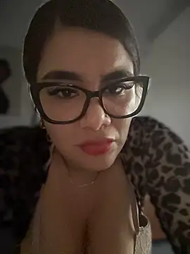 Insane Issa online show from February 2025 09:55:01 PM