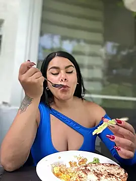 Insane Issa online show from February 2026 04:11:02 PM