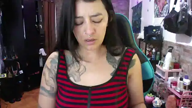 AngelaQueen  online show from June 2026 06:51:01 PM