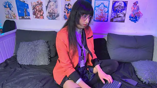 snowblack  online show from June 2026 04:44:01 PM