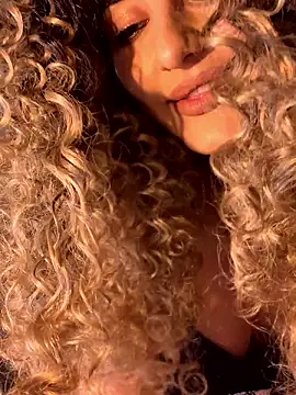 Lady ken online show from September 2025 06:00:01 PM