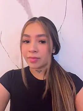 Snapshot of LunaBaker-1 chatting on June 2026 09:12:02 AM LunaBaker-1 online show from June 2026 09:12:02 AM