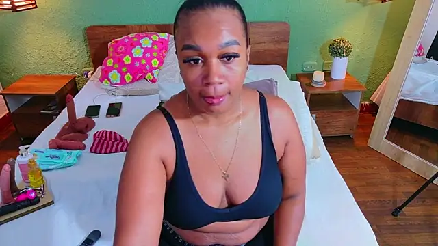 Snapshot of dannaahbrown chatting on May 2026 04:34:02 PM dannaahbrown online show from May 2026 04:34:02 PM
