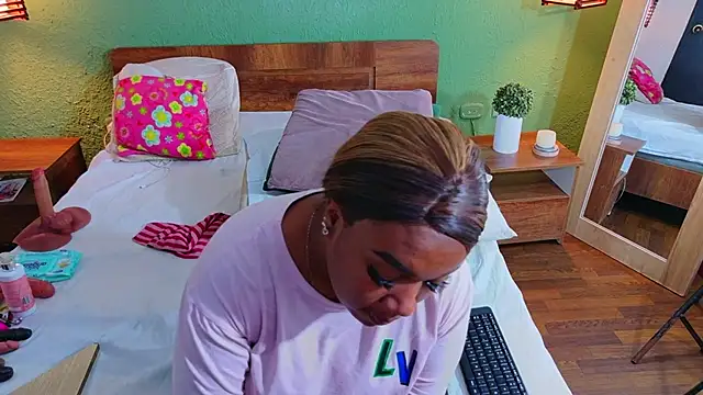 Snapshot of dannaahbrown chatting on May 2026 03:42:01 PM dannaahbrown online show from May 2026 03:42:01 PM