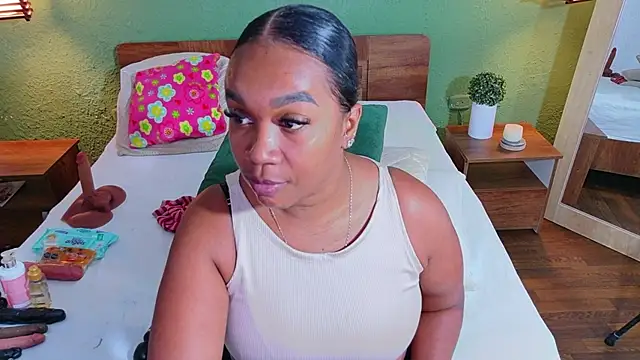 Snapshot of dannaahbrown chatting on June 2026 06:02:01 PM dannaahbrown online show from June 2026 06:02:01 PM