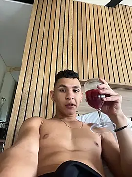 liuscast22 online show from April 2026 08:11:02 PM