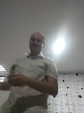 Marycrisalejo online show from May 2026 09:33:01 PM