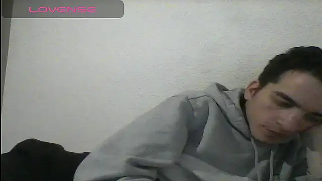 Snapshot of Tombgy07 chatting on January 2025 07:56:02 PM Tombgy07 online show from January 2025 07:56:02 PM