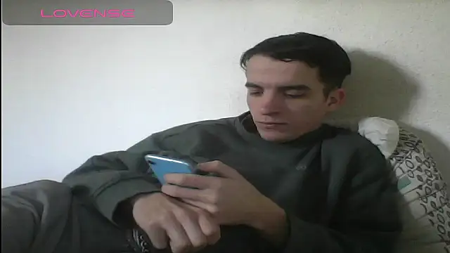 Snapshot of Tombgy07 chatting on February 2025 02:44:02 PM Tombgy07 online show from February 2025 02:44:02 PM